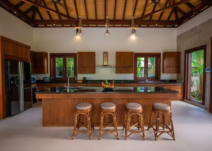 Baan Pinya Balinese Style Pool Villa