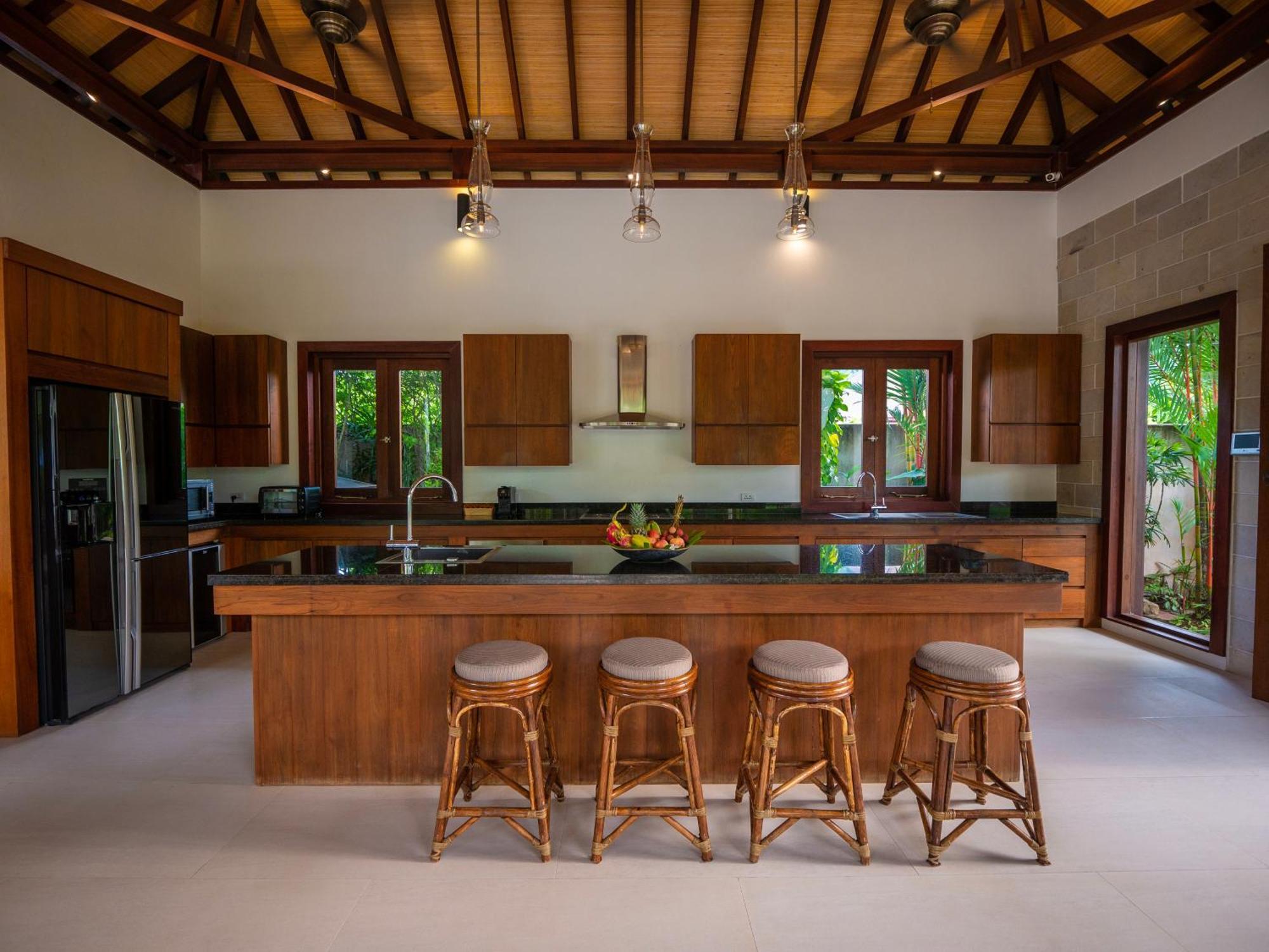 Villa Baan Pinya Balinese Style Pool *